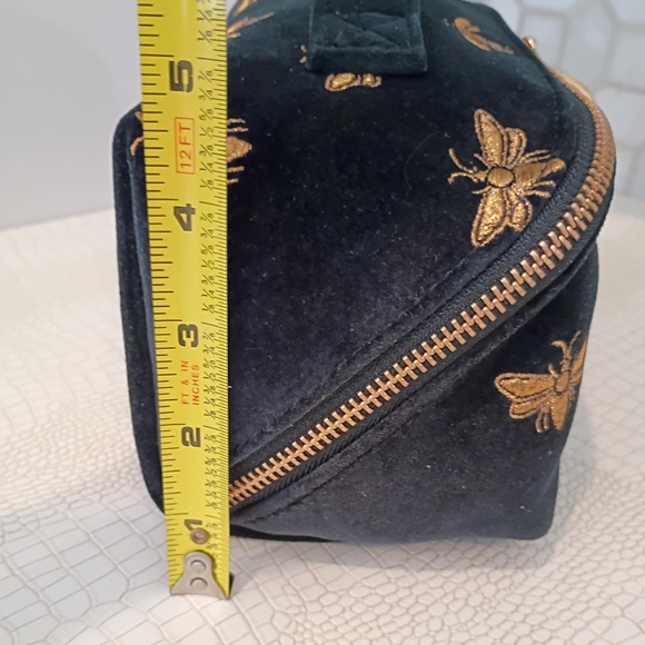 Lovely Makeup Bag *NEW - Picture 2 of 8